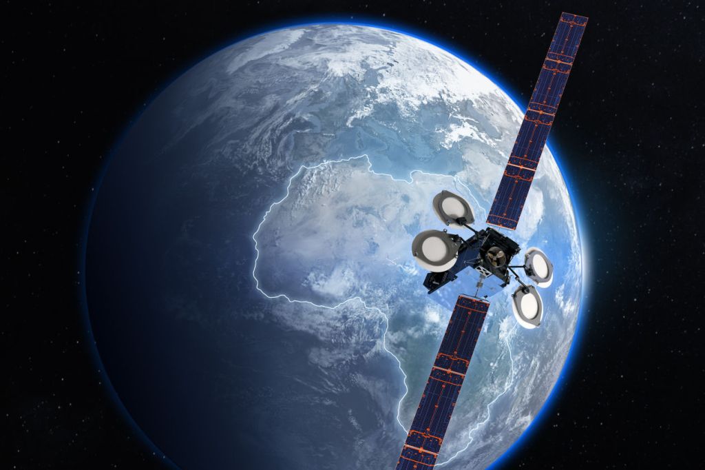 Iraq is transferring its Satellite Project to International Companies